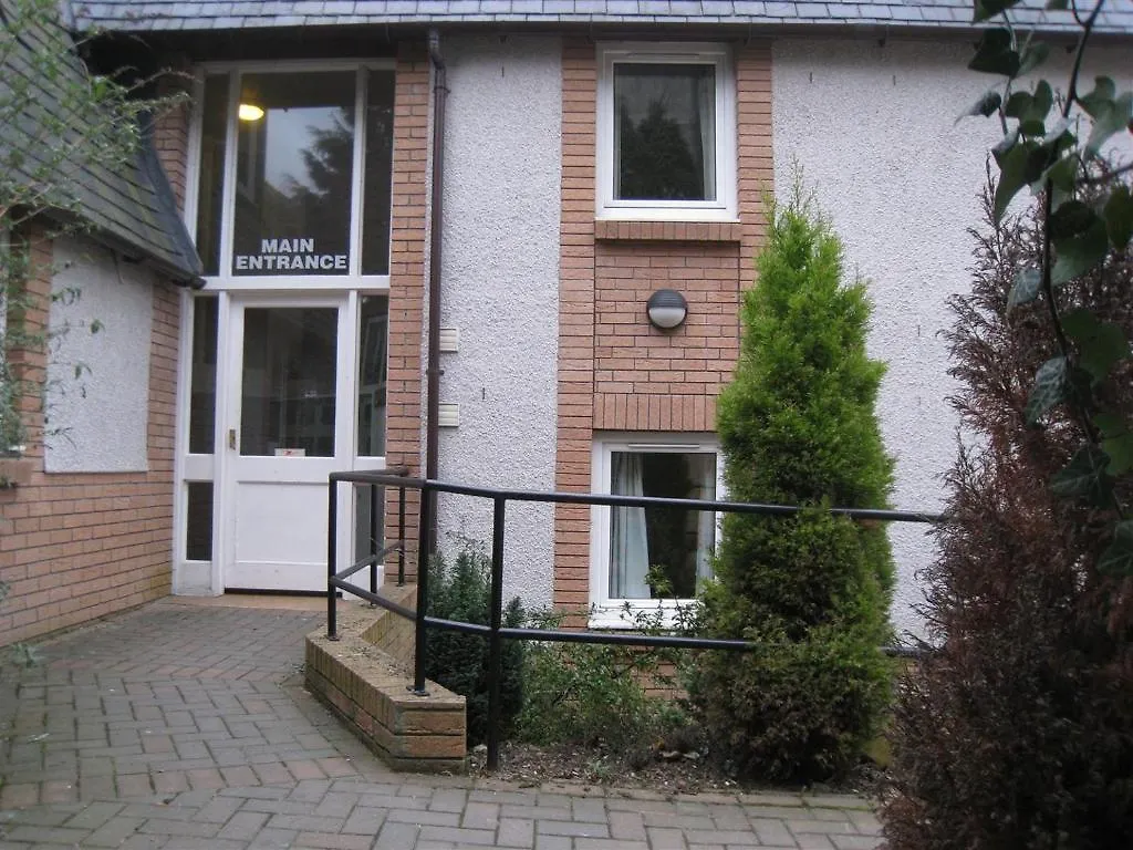 Featherhall Garden Court Apartments Эдинбург